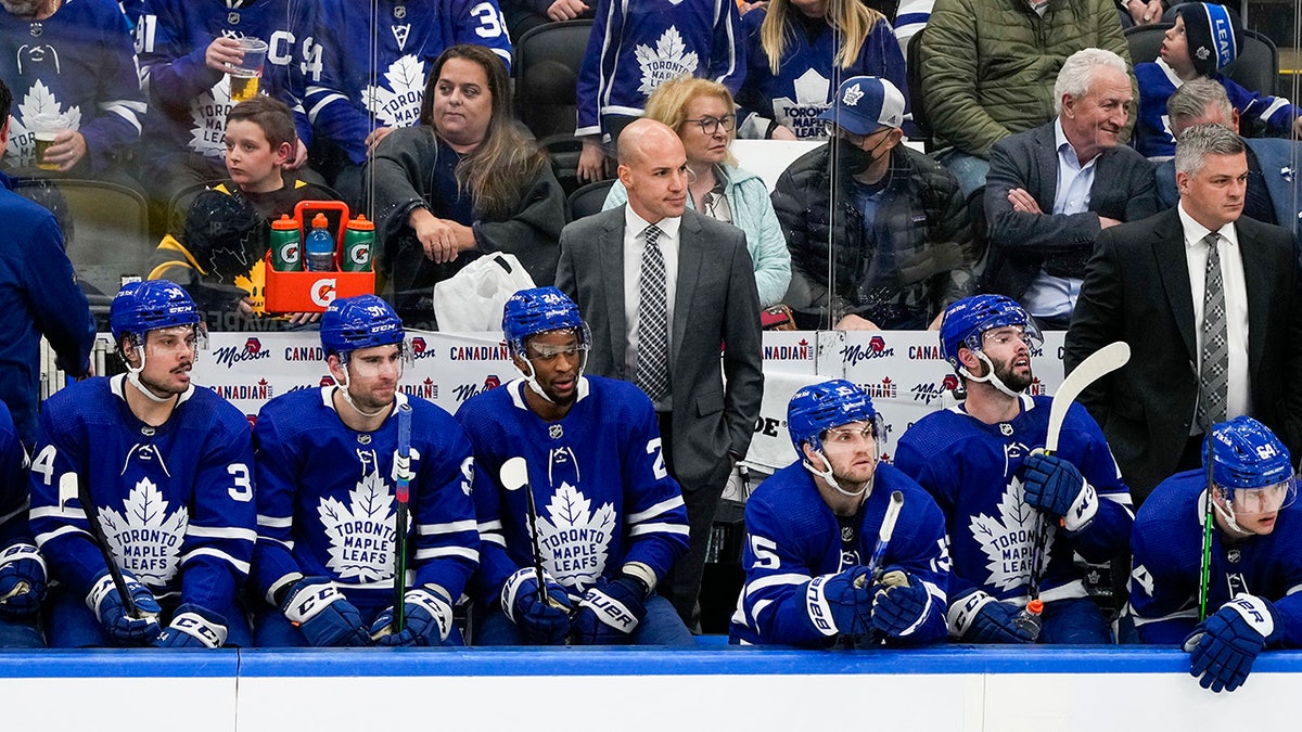 Rangers receive permission to talk to Maple Leafs assistant coach Carbery