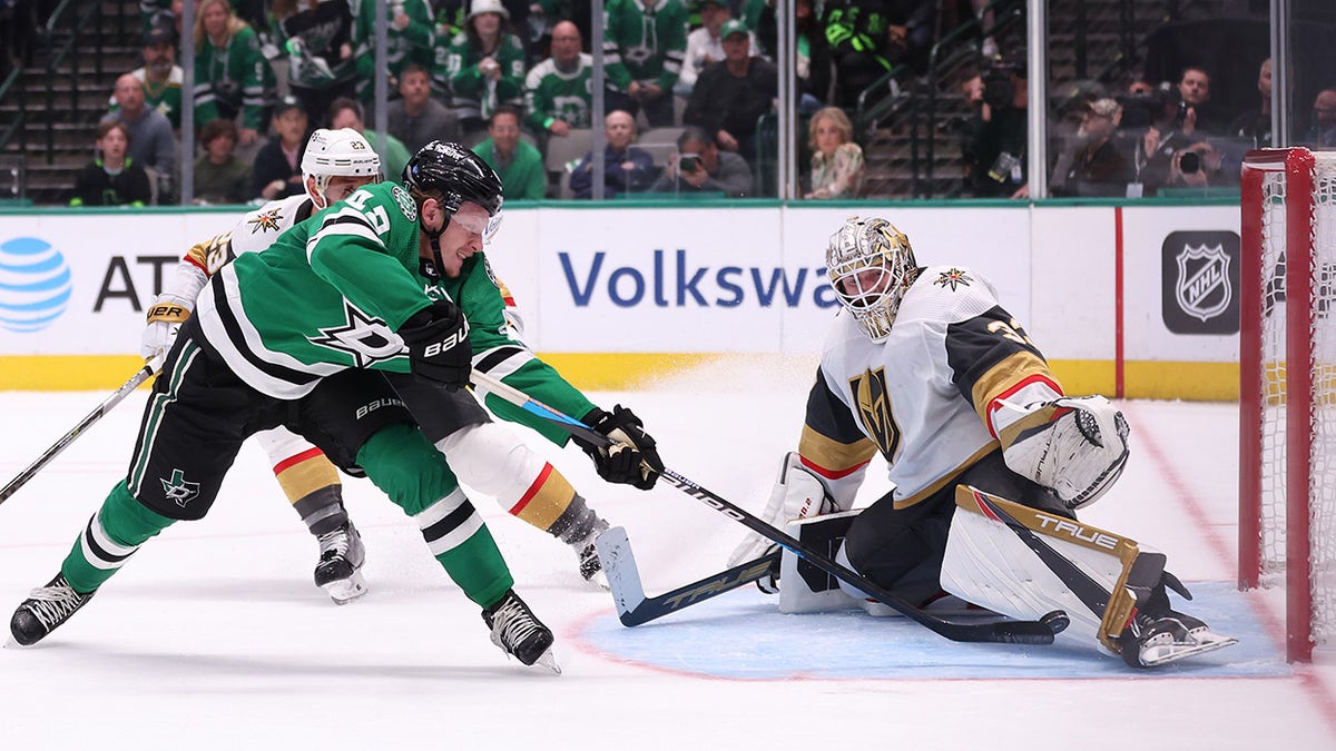 Joe Pavelski scores on OT power play, Stars beat Golden Knights 3-2 to  avoid West sweep - NBC Sports