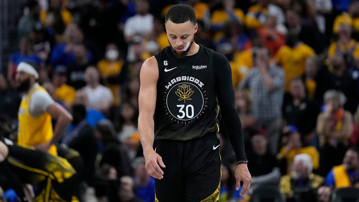 Stephen Curry upset