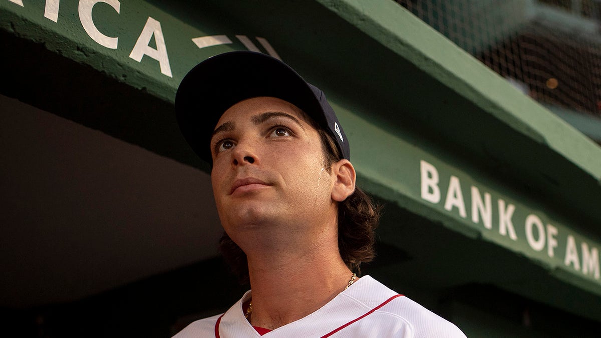 Boston Red Sox Triston Casas' voice cracks when he's asked about his late  mom during ESPN broadcast