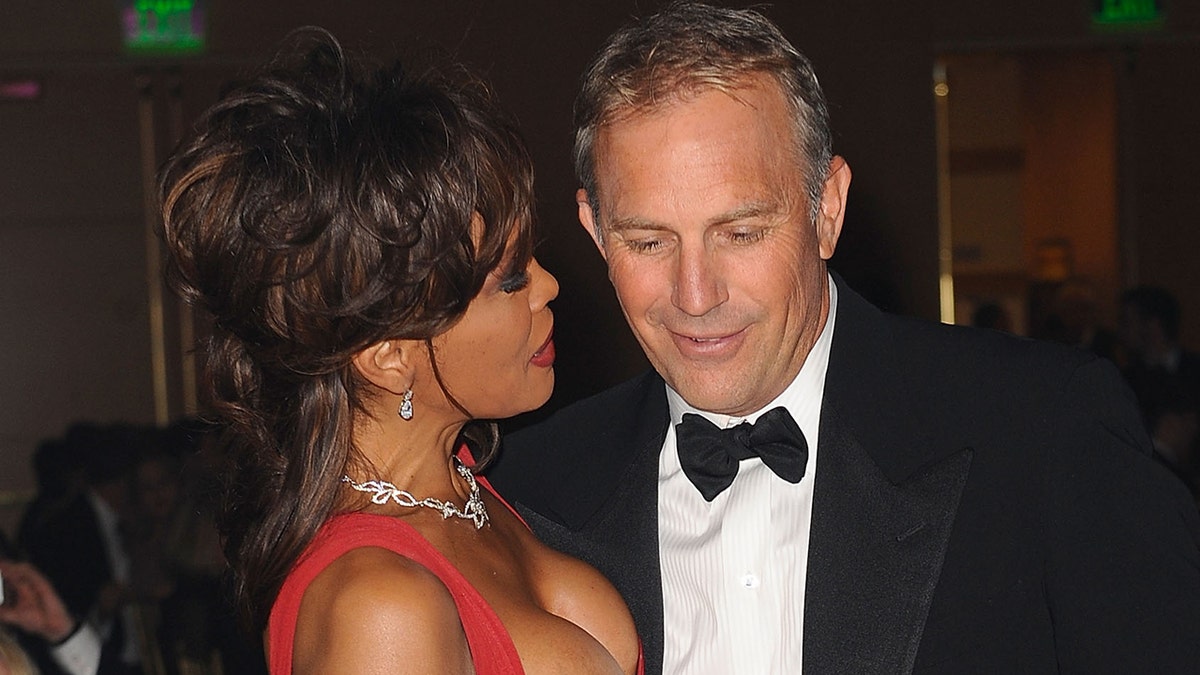 Whitney Houston and Kevin Costner at Muhammad Ali's Celebrity Fight Night