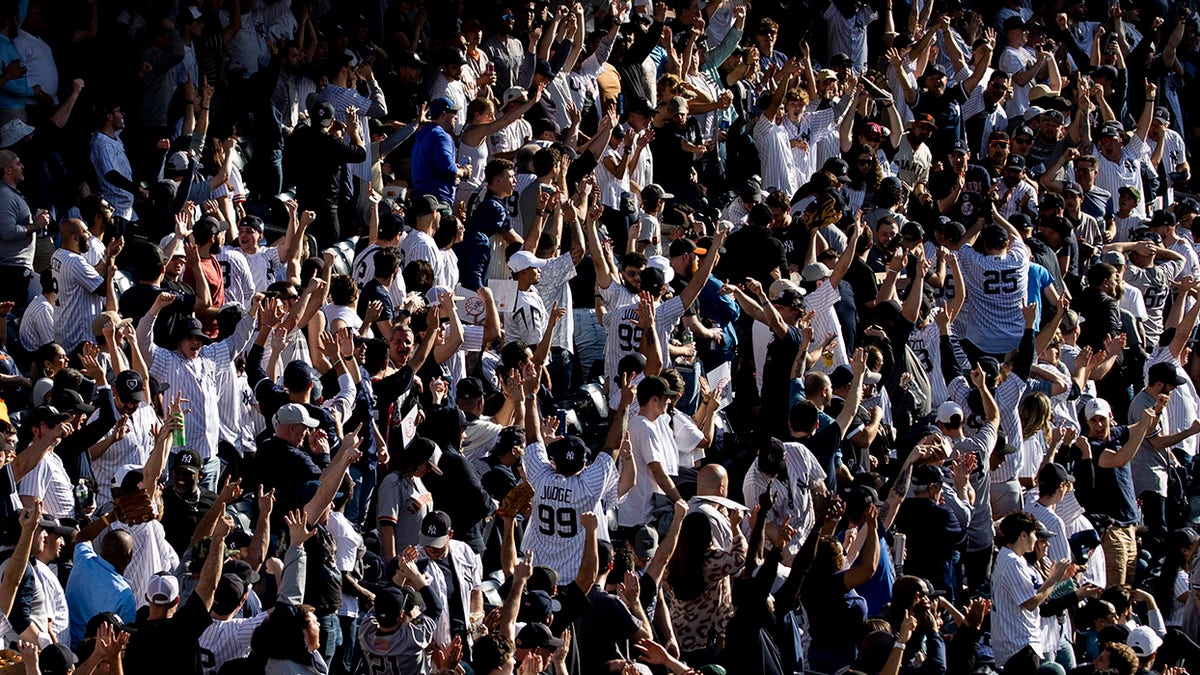 Yankees fans brawl outside stadium after walk-off win vs. Orioles
