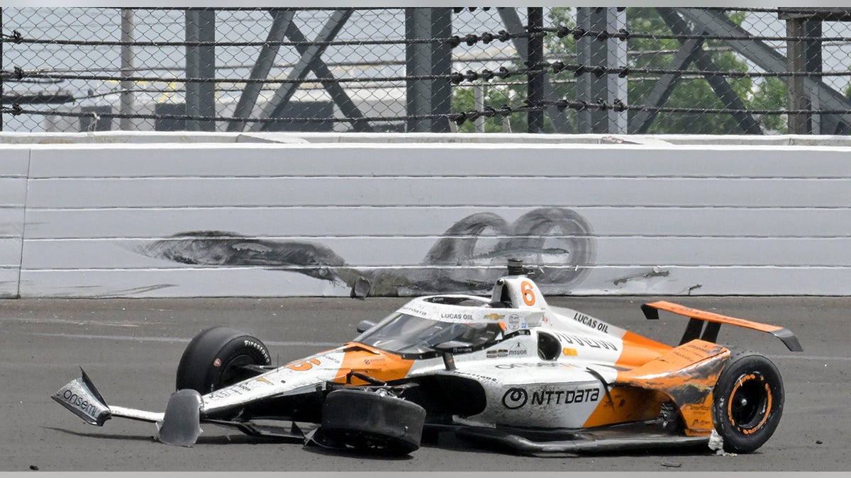 Felix Rosenqvist's car wrecked