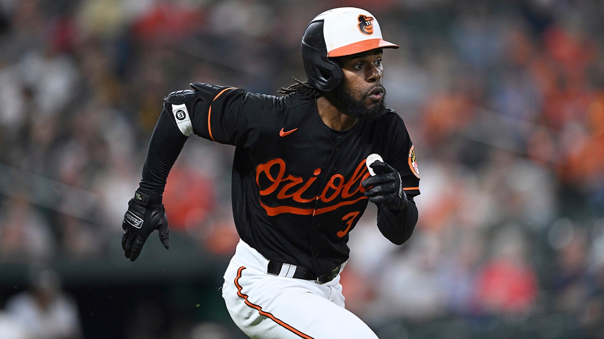 Orioles' Cedric Mullins hits for cycle after smashing game