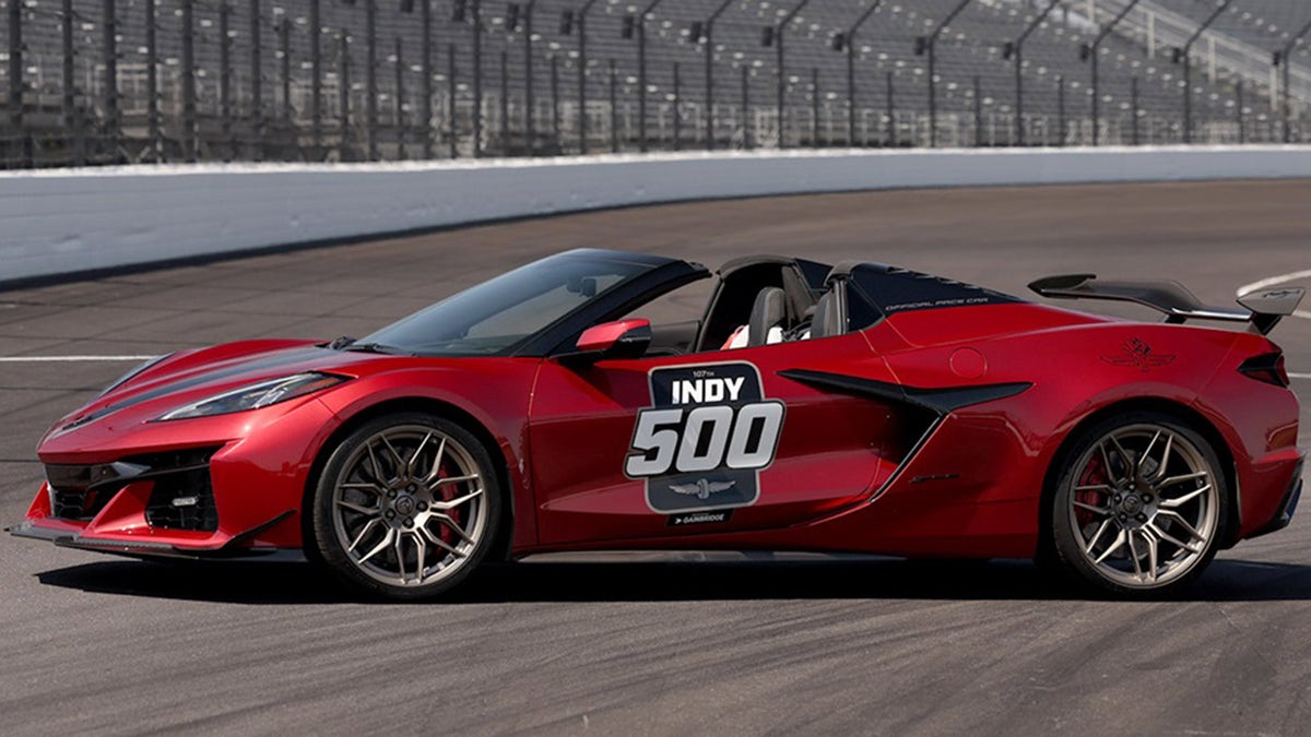 corvette pace car