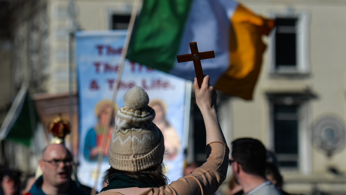 Woman cross Ireland