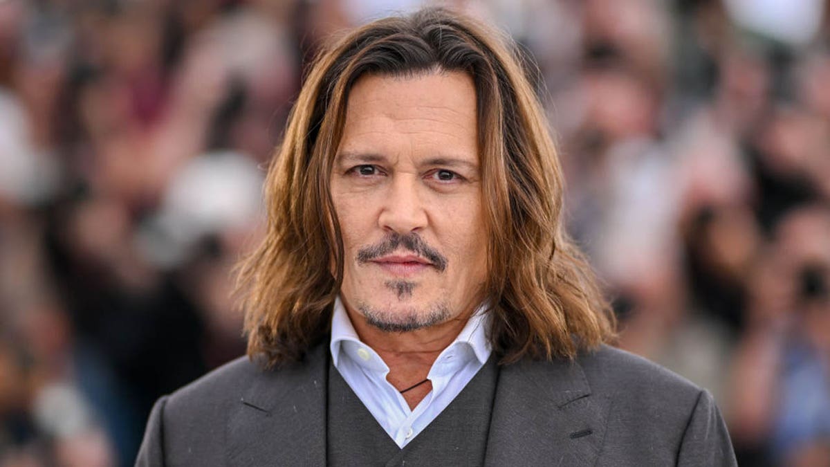 johnny depp at cannes red carpet