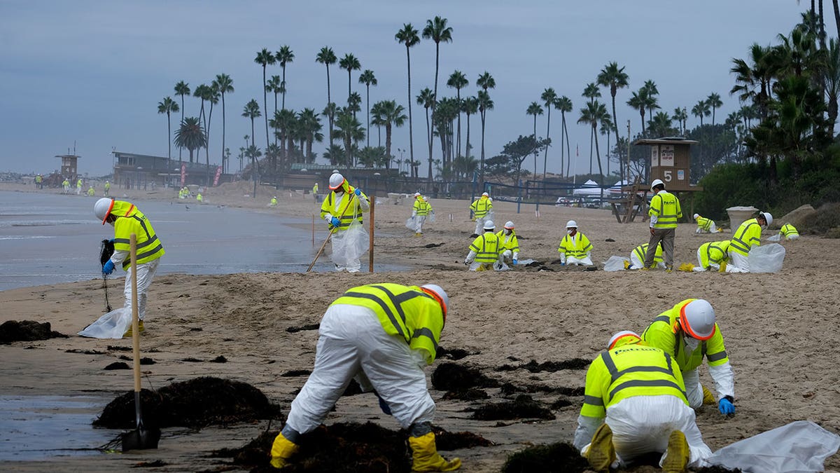 California beach oil spill