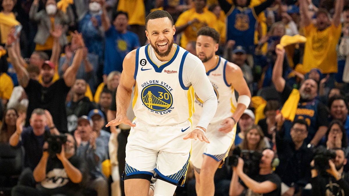 Warriors stave off elimination, beat Lakers in Game 5 to send series back  to LA, National Sports