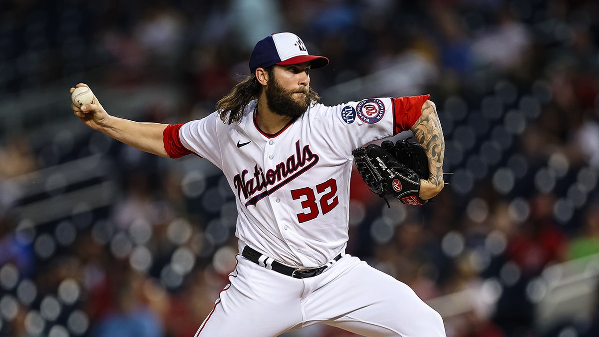 Trevor Williams pitches