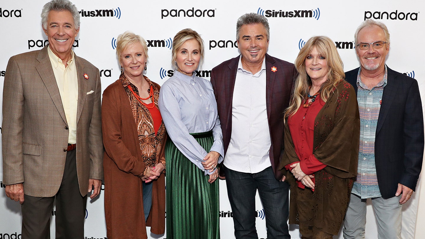 The Brady Bunch Cast's Secret Hookups Revealed