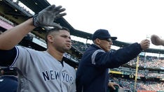 Former Yankees manager throws jab at his old catcher's lack of speed during broadcast