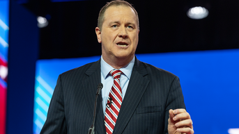Schmitt fires back at fellow GOP senator over Title IX fears in college sports bill - Fox News