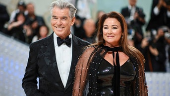 Hollywood heartthrob surprises his wife for her 60th birthday with incredible gesture