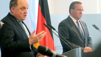 UK, Germany pressure US to decide on F-16 fighter jets for Ukraine