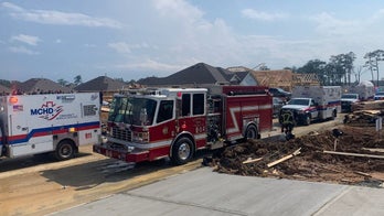 Texas home construction collapse kills 2, injures several others
