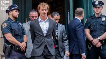 Subway witness calls Marine vet Daniel Penny a 'hero,' Harry and Meghan's alleged chase and more top headlines