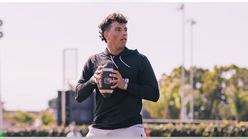 Dylan Raiola, No. 1 class of 2024 football recruit, commits to Georgia