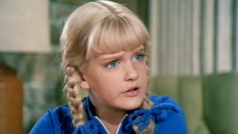 'Brady Bunch' star Susan Olsen addresses cast affair rumor, death hoax: 'I don't like the implication'