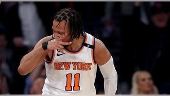 Knicks take advantage of Jimmy Butler's absence, beat Heat to even series in Game 2