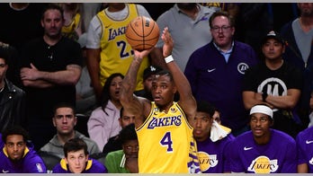 Lonnie Walker's incredible fourth quarter brings Lakers back in Game 4 victory over Warriors