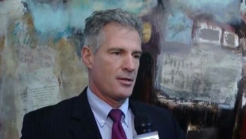 Former Sen. Scott Brown hosts 2024 GOP presidential contenders in NH as he mulls another Senate run in 2026