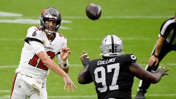 Tom Brady 'looks a little bored to be honest,' David Beckham jokes