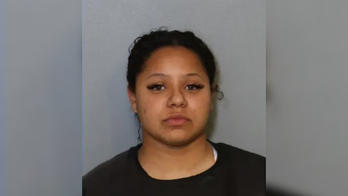 Florida police officer arrested after allegedly stealing credit card from dead man: Officials