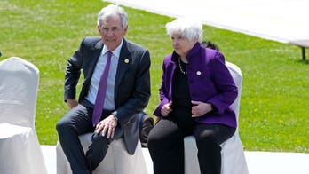 Congressional budget agency projects bigger deficits as talks on debt continue