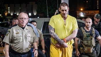 Alabama inmate who escaped with female jailer and romantic partner enters plea deal