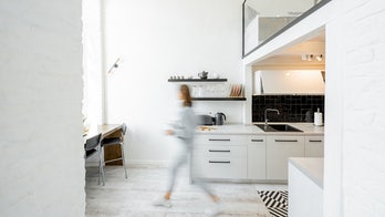 Arizona construction boss charged after allegedly slapping woman over scratched countertop