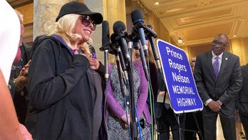 '80s pop idol Prince to have memorial highway dedicated in native Minnesota