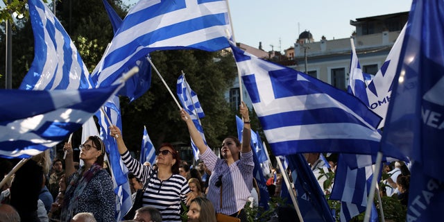 Yunani pergi ke tempat pemungutan suara