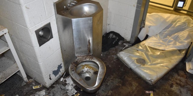 Lashawn Thompson's jail cell