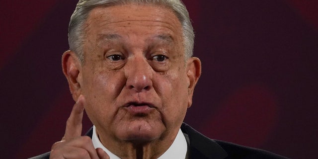 Mexican president wags finger