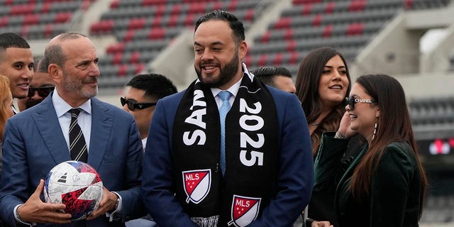 El comisionado de la Major League Soccer Don Garber es el dueño del nuevo equipo de la MLS