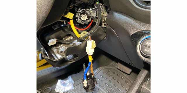Damage to steering wheel column