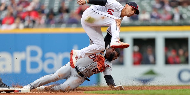 Akil Baddoo goes into second base