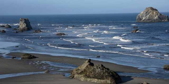 Waves near Bandon, Oregon