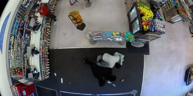 San Francisco Da Releases Video Of Walgreens Security Guard Shooting Alleged Shoplifter Banko