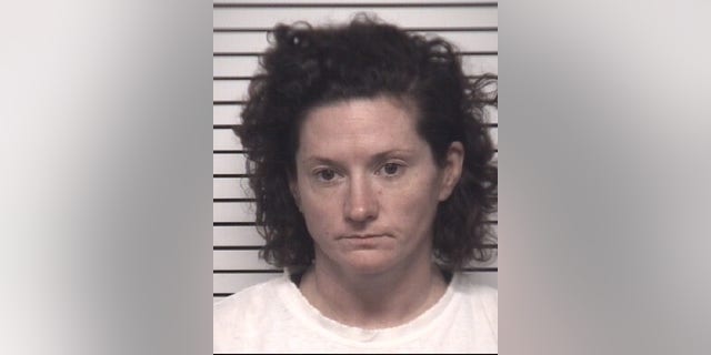 Elizabeth-Suzanne-Bailey-mugshot