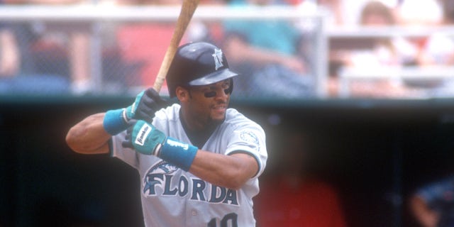 Gary Sheffield waiting to bat