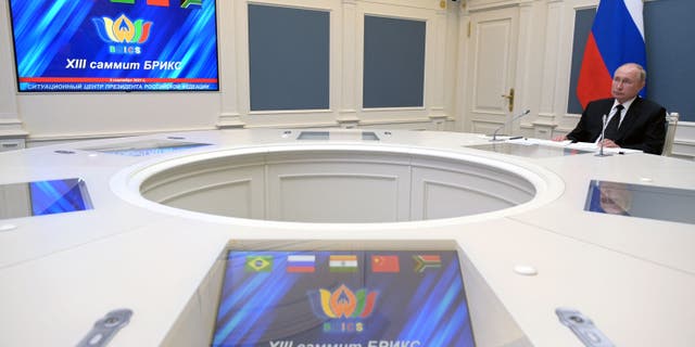 Putin economic summit