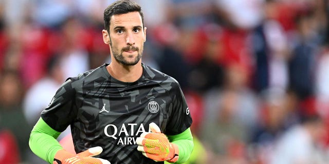 Sergio Rico durante un partido contra el Lille OSC