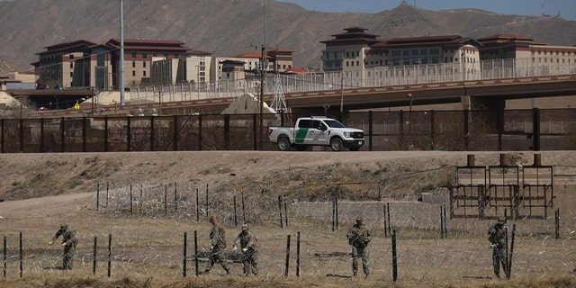 Muro en la frontera entre Estados Unidos y México