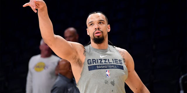 Dillon Brooks warms up