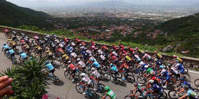 Riders during Stage 6 pf the Giro d'Italia