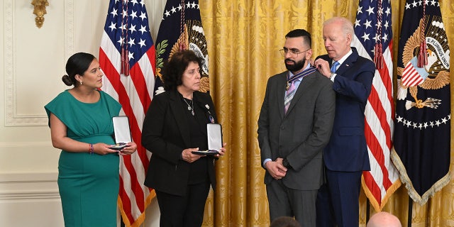Biden awards medal of valor to NYPD detective