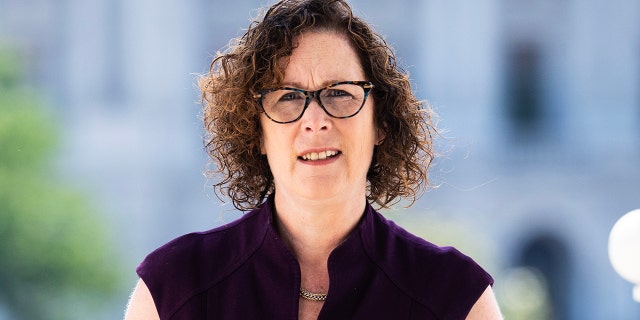 Val Hoyle