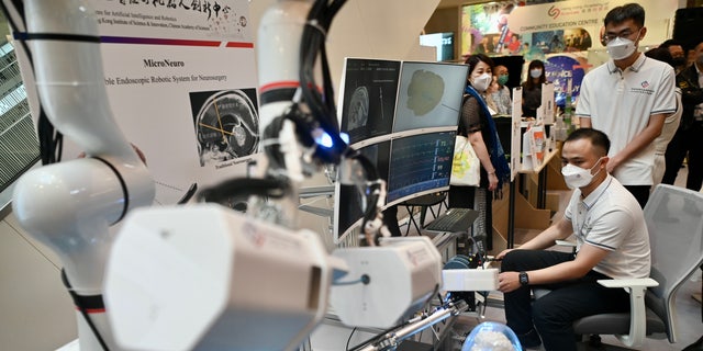 A surgery robot